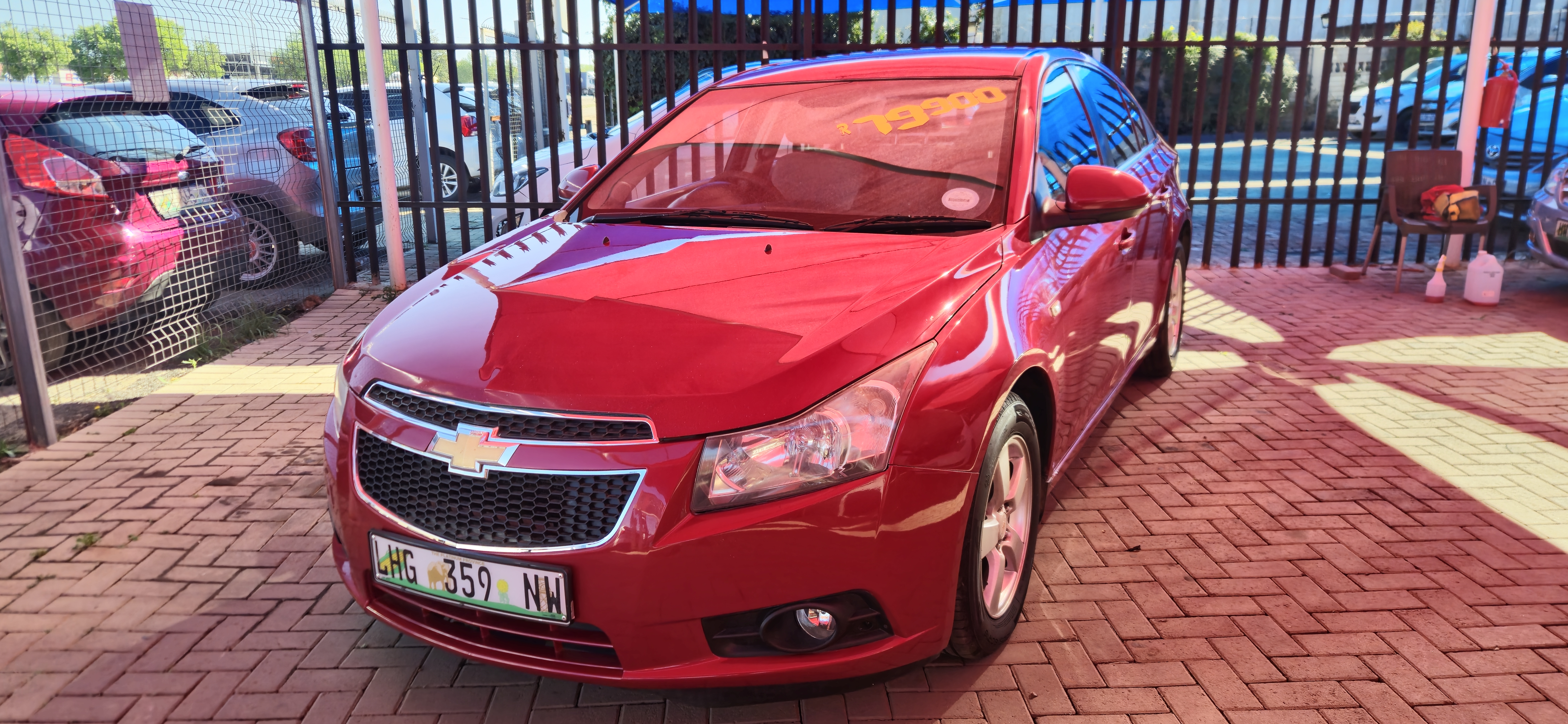 2011 Chevrolet Cruze 1.6, front view